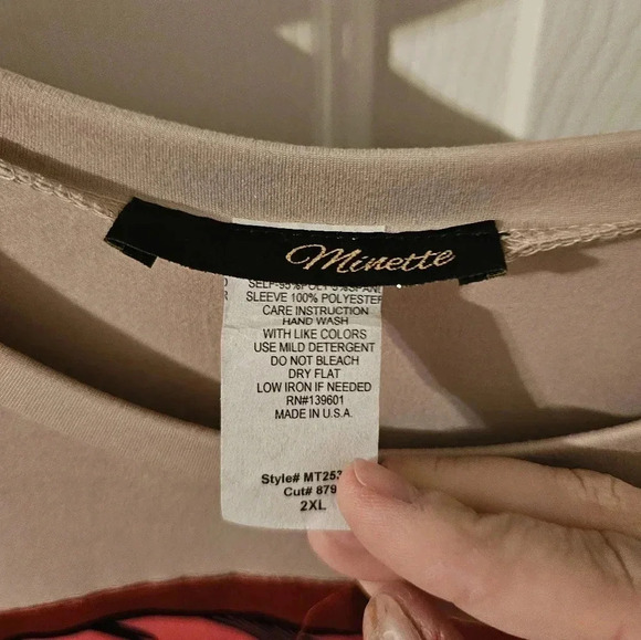 Minette NWT Woman Of Color With Ice Cream Cone Eyes Fashion Sleeves Plus Size 2X - Picture 2 of 7